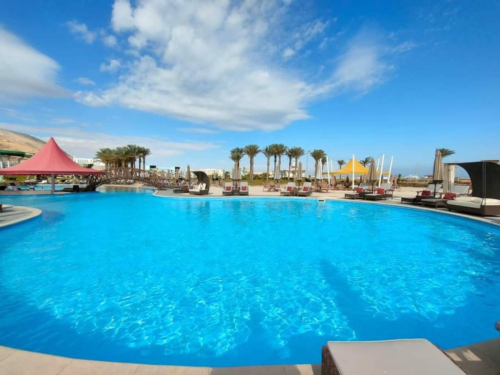 Ain Sokhana Trips - Eastern El-Galala Aquapark Ain Sokhna